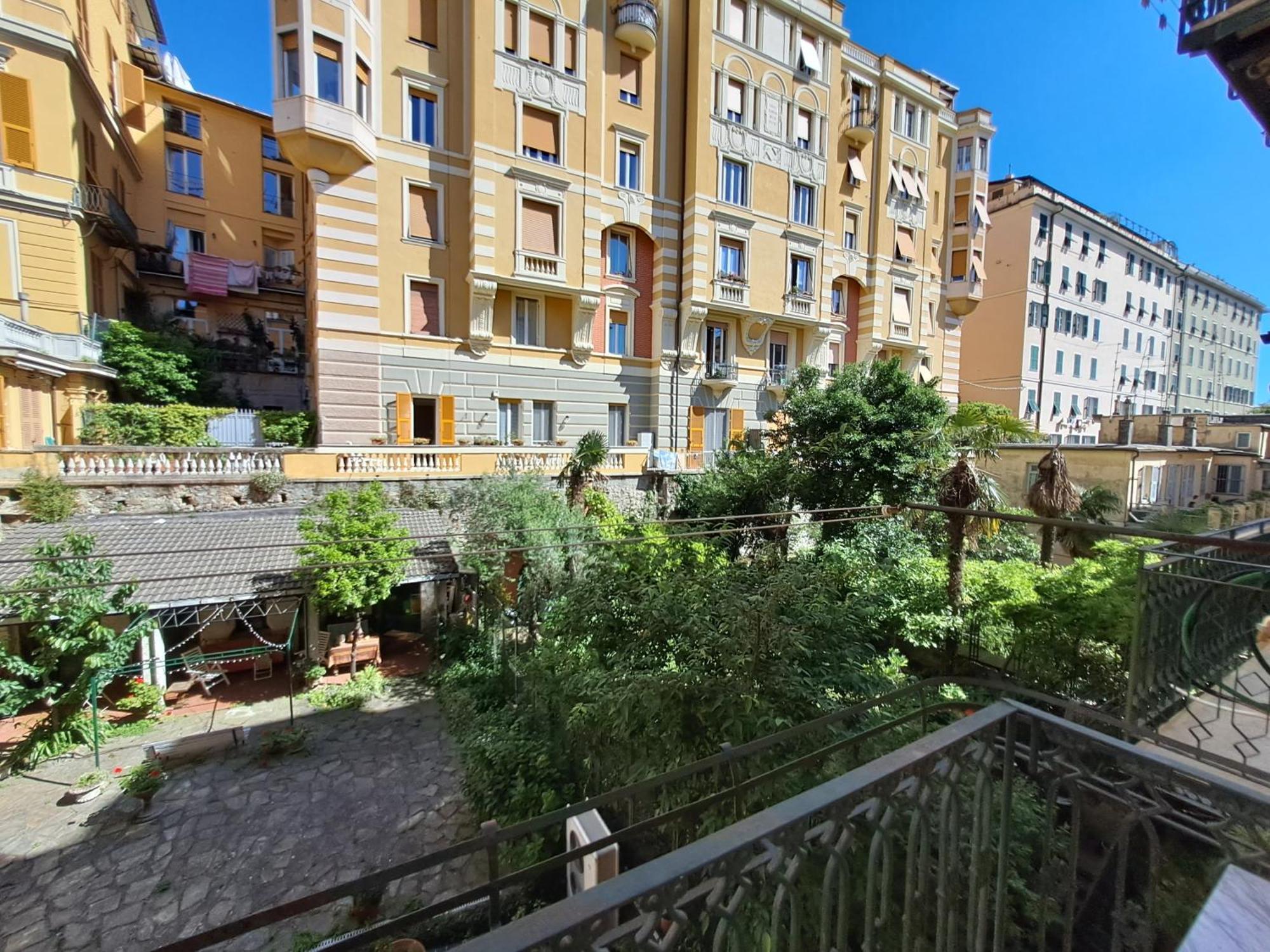 L'Alcova B&B, A Due Passi Dal Centro Genoa Exterior photo